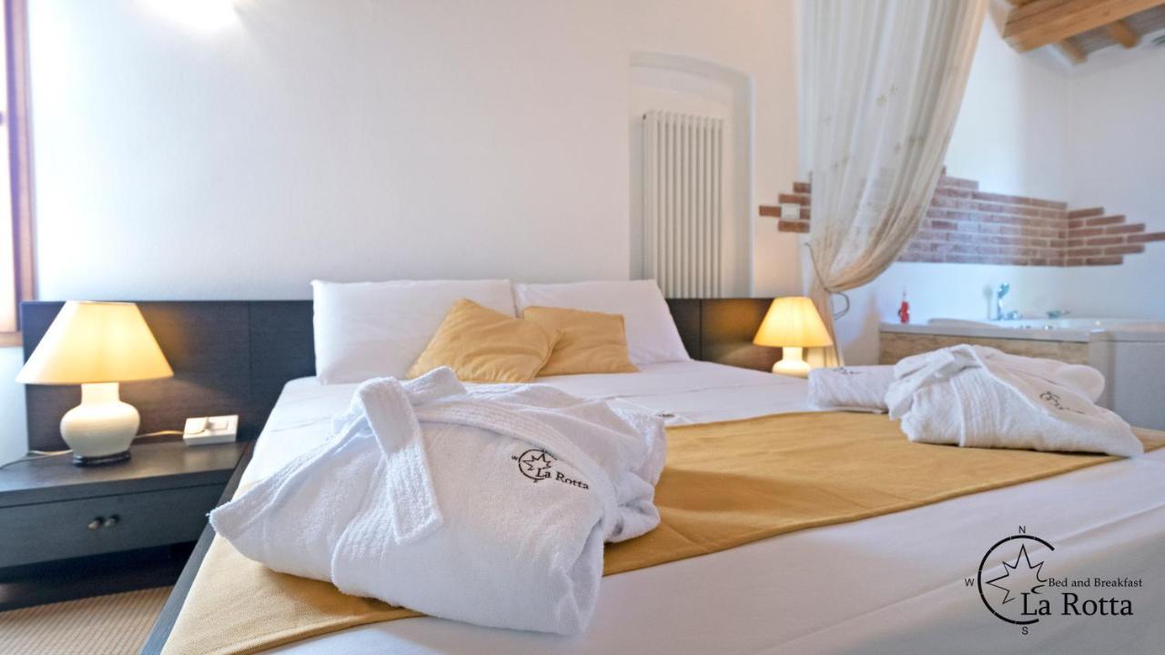 B & B La Rotta ราเวนนา ภายนอก รูปภาพ